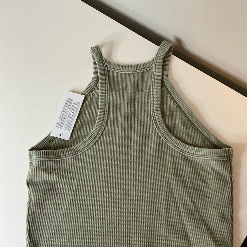 American Eagle Outfitters Green and Multicolor Ribbed Tank Crop Tops - Picture 3 of 6